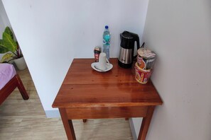 Standard Single Room | Desk, free WiFi, bed sheets
