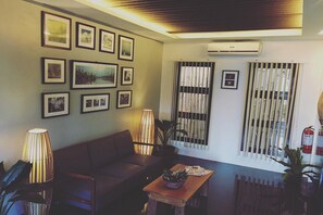 Lobby - Alchan Suites (General Santos)