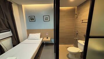 Habitació individual estàndard | Planxa i posts de planxar, wifi gratuïta i roba de llit