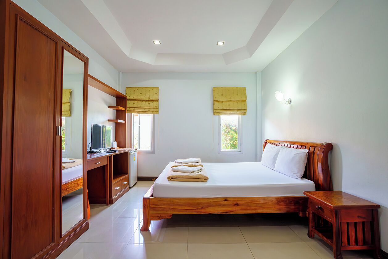 Double Room | Desk, free WiFi, bed sheets