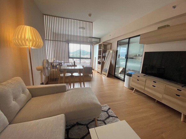 Escritorio y wifi gratis 