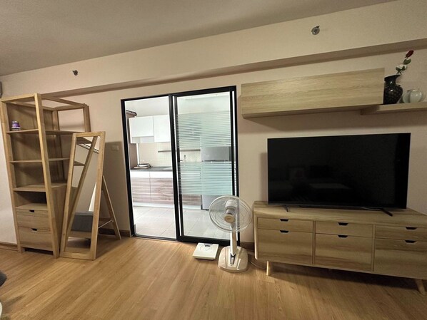 Studio | Pemandangan dari kamar