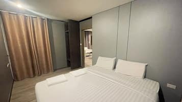 Suite, 2 Bedrooms | Desk, free WiFi, bed sheets