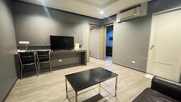 Suite, 1 Schlafzimmer | Schreibtisch, kostenloses WLAN, Bettwäsche