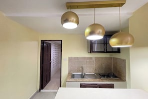 Caja de seguridad en la habitación y escritorio