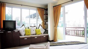 Superior Double Room | Desk, free WiFi, bed sheets
