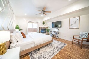 Unclassified image, 4 of 27, button