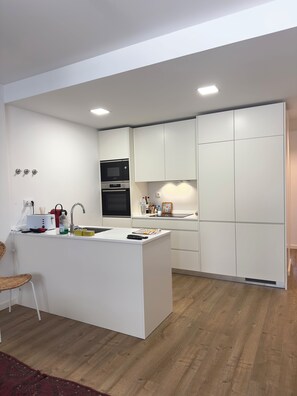 Four, plaque de cuisson
