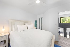 4 quartos, escrivaninha, Wi-Fi de cortesia, roupa de cama