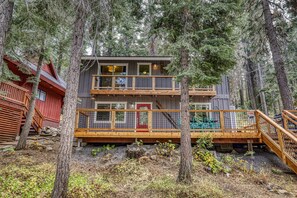 Exterior - 2 bedroom, 1 bath, sleeps 4. West End of Donner Lake: DLR#031 (Truckee)