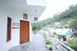 Entrada al alojamiento