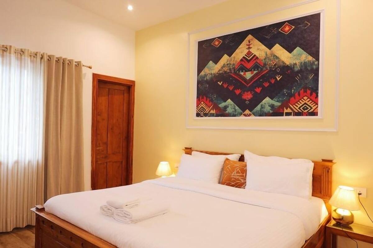 Suite, Balcony, Mountain View | 1 bedroom, desk, laptop workspace