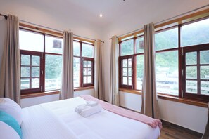 Habitació Deluxe | 1 dormitori, escriptori i espai de treball apte per a portàtils 