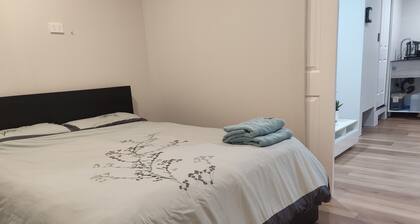 Easy Smart Moden Accommodation for long short staying