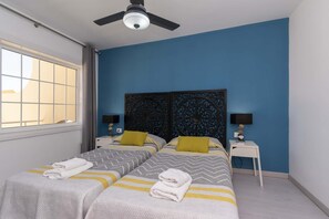 1 chambre, fer et planche à repasser, Wi-Fi, draps fournis