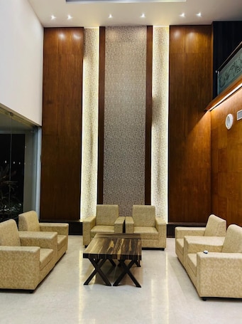 Reception. Monarch Express, Sri City