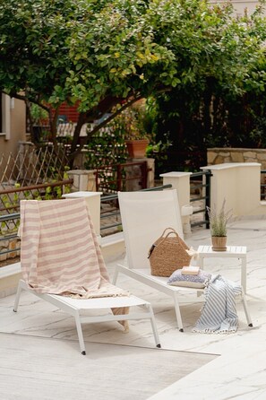 Terrace/patio - Paradise Overlook - Beachfront Villa (Pefkohori)