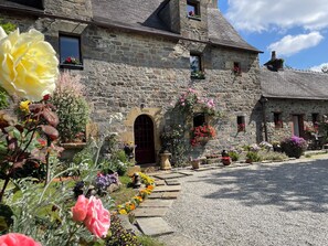 Front of property - Auberge de keranden (Landerneau)
