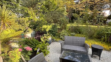 Standard Double Room, Garden View