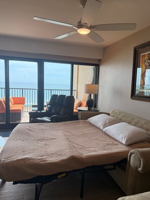 2 bedrooms, desk, iron/ironing board, travel crib