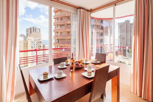 标准公寓, 多间卧室 (Benidorm Levante Beach 11A) | 餐厅