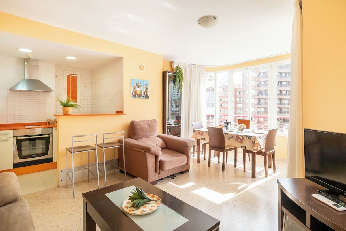 Standard Apartment, Multiple Bedrooms (Benidorm Levante Beach 9B) | Living area | 21-inch flat-screen TV with cable channels
