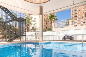 Piscina externa sazonal