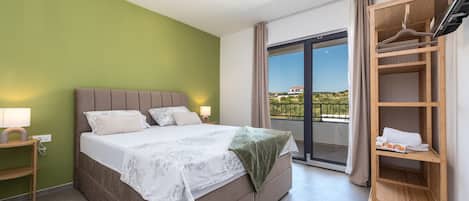 Nôi (giường cho trẻ sơ sinh) miễn phí, giường gấp/giường phụ (miễn phí)