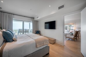 3 habitaciones, escritorio, tabla de planchar con plancha y wifi gratis