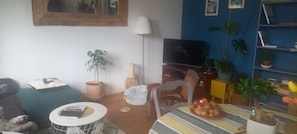 Télévision, lecteur de DVD, chaßne hi-fi