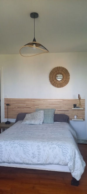 2 chambres, fer et planche Ă repasser, Wi-Fi, draps fournis
