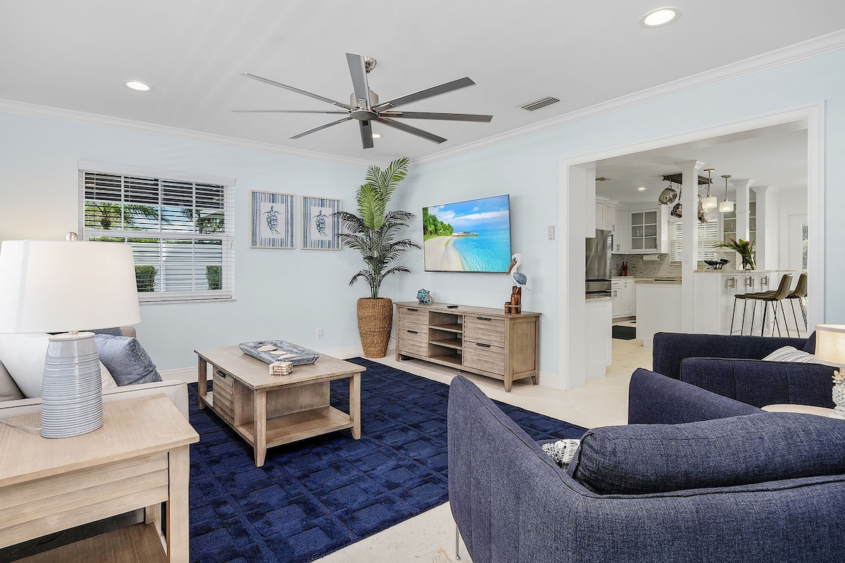 Photo 17 of Discover your perfect Naples getaway 1.2 miles from Lowdermilk Park Beach