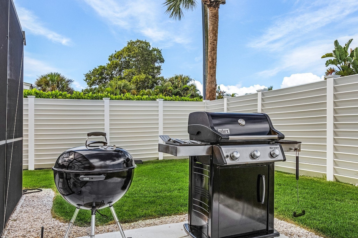 Photo 33 of Discover your perfect Naples getaway 1.2 miles from Lowdermilk Park Beach