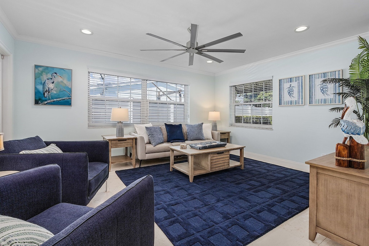 Photo 16 of Discover your perfect Naples getaway 1.2 miles from Lowdermilk Park Beach