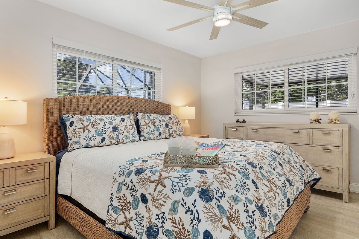 Photo 19 of Discover your perfect Naples getaway 1.2 miles from Lowdermilk Park Beach