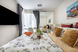 Dortoir Partagé, 1 chambre, balcon, vue jardin