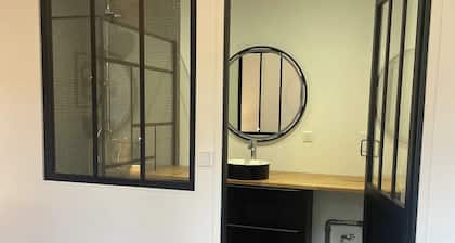 Chez Claire : appartement plein centre avec garage