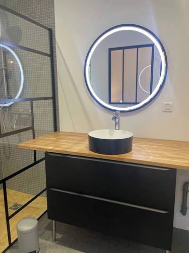 Chez Claire : appartement plein centre avec garage