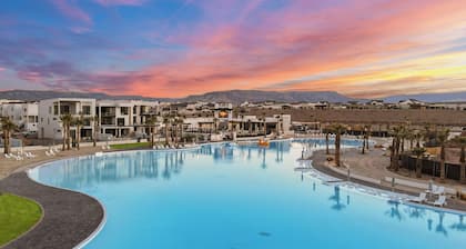 Lula Cove: Private Pool! Desert Color Lagoon + Beaches