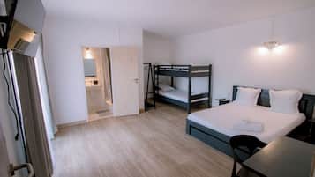 Habitació quàdruple bàsica | Wifi gratuïta