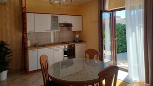Dining room - Apartment for a Nice and Cosy Stay A2 (Zadar)