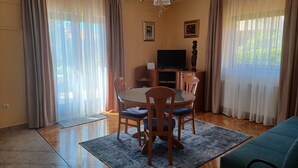 Dining room - Apartment for a Nice and Cosy Stay A2 (Zadar)
