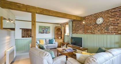 Host & Stay | Granary Barn