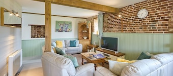 Host & Stay | Granary Barn