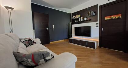 TWO-ROOM APARTMENT WITH PRIVATE GARDEN