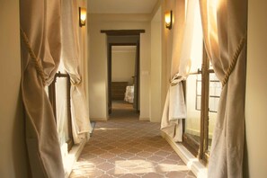 Interior - Raphaël at our 'Clos Lussault' near Amboise in the Loire Valley (Lussault-sur-Loire)