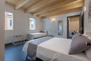 5 camere