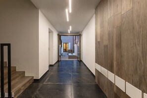 Interior - New and spacious apartment of about 145 sqm, capable of accommodating up to 11 people, located on the second floor of a modern building without a lift.The property is located in a residential area of Ferrara, a few minutes walk from the city center (Ferrara)