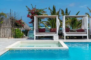 Outdoor pool - Visiwa Beach Resort (Watamu)
