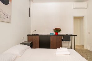 Comfort-Doppel- oder -Zweibettzimmer, 1 Queen-Bett, Kochnische | Eigene Küche